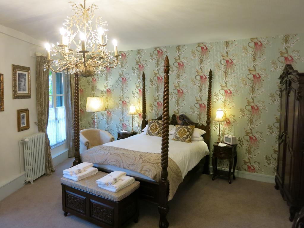 Logis Hotel De France La Chartre-sur-le-Loir Buitenkant foto