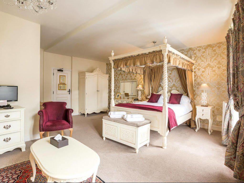 Logis Hotel De France La Chartre-sur-le-Loir Buitenkant foto
